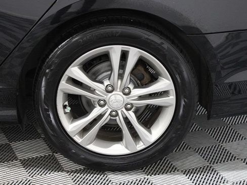 Used 2018 Hyundai Sonata SEL FWD image 17