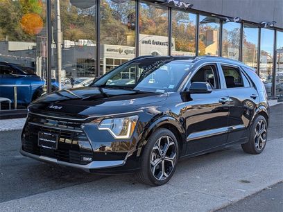 Certified 2023 Kia Niro SX Touring