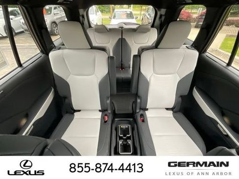 New 2026 Lexus TX 500h AWD image 16