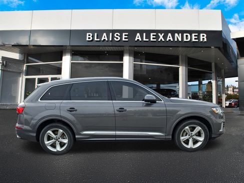 Used 2021 Audi Q7 2.0T Premium Plus w/ Premium Plus Package AWD/4WD image 2