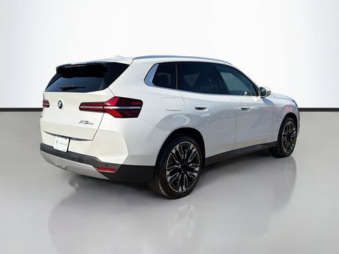 New 2026 BMW X3 xDrive30 w/ Premium Package image 3