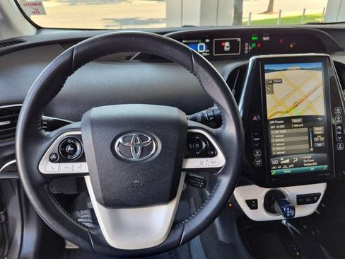 Used 2018 Toyota Prius Prime Premium w/ Carpet Mat Package FWD image 25