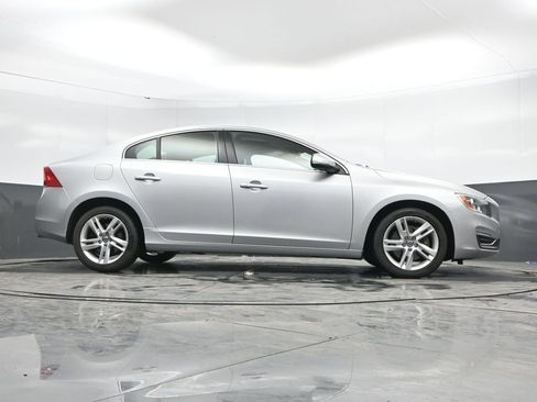 Used 2014 Volvo S60 T5 image 19