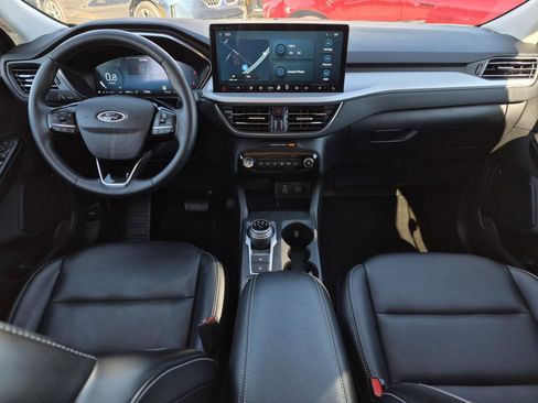 Used 2024 Ford Escape Platinum image 33