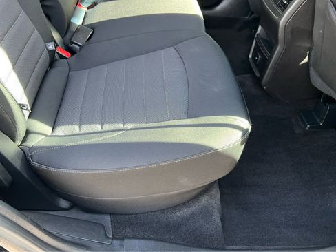 Used 2017 Ford Edge SE AWD/4WD image 22