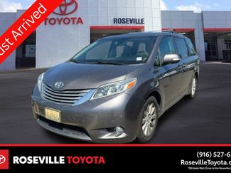 Used 2016 Toyota Sienna Limited AWD/4WD video 1