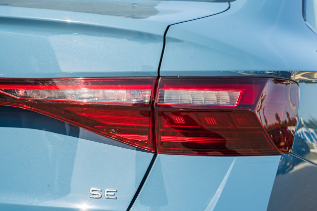Used 2025 Volkswagen Jetta SE FWD image 7