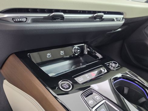 Certified 2025 Audi A5 2.0T Premium Plus w/ Premium Plus AWD/4WD image 32