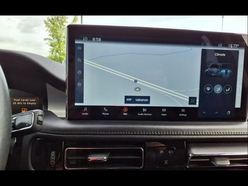 Used 2022 Lincoln Nautilus AWD w/ Premium Package image 19