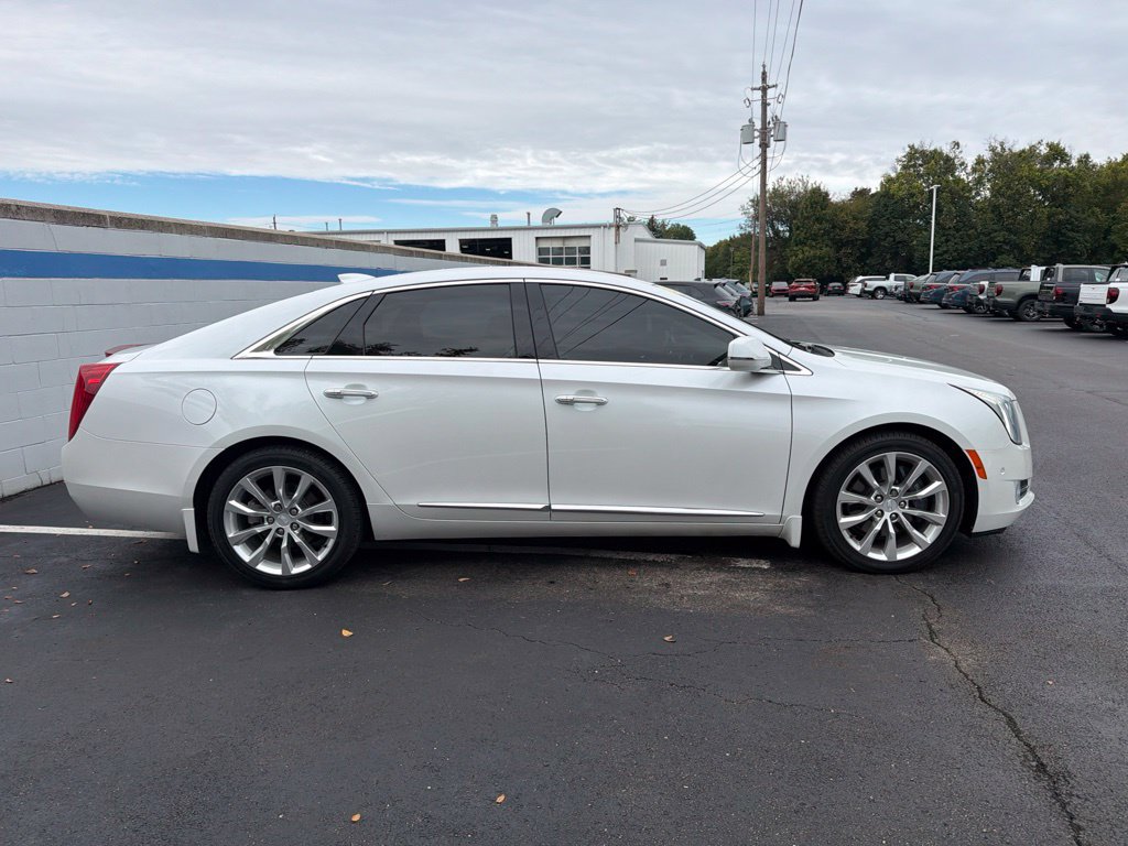 Used 2016 Cadillac XTS Luxury w/ LPO, Protection Package FWD image 6