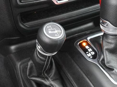 Used 2025 Jeep Wrangler Unlimited Sahara AWD/4WD image 22