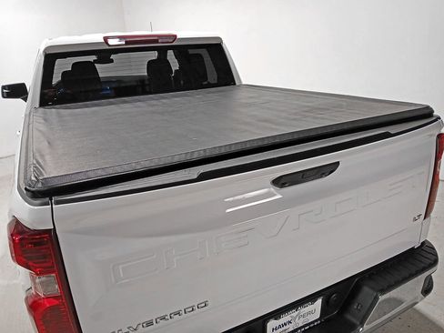 Used 2023 Chevrolet Silverado 1500 LT image 7