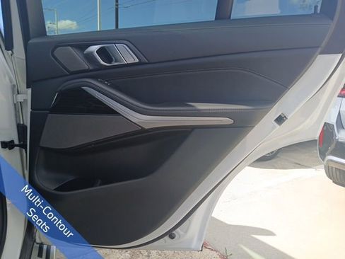 Used 2025 BMW X5 xDrive50e image 12