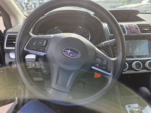 Used 2015 Subaru Crosstrek 2.0i Premium AWD/4WD image 3