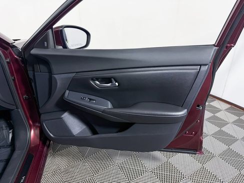 Certified 2020 Nissan Sentra SV FWD image 39
