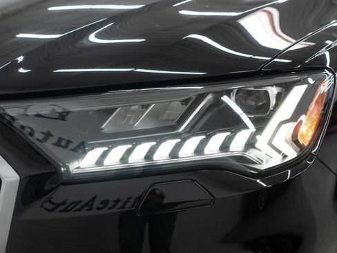 Used 2023 Audi Q7 3.0T Premium w/ Convenience Package AWD/4WD image 44