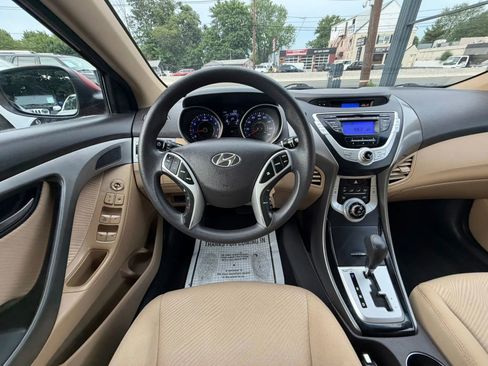 Used 2012 Hyundai Elantra GLS w/ Preferred Pkg 3 FWD image 31