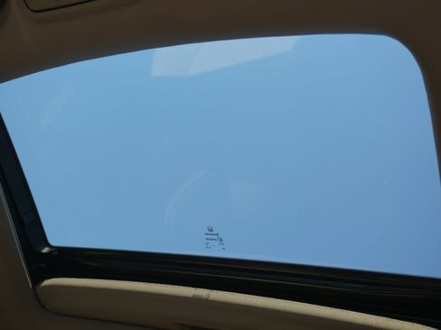 Used 2023 Honda Odyssey Elite image 22