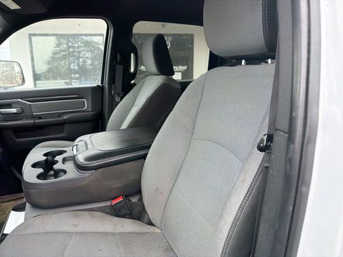 Used 2022 RAM 2500 Big Horn w/ Cold Weather Group image 3