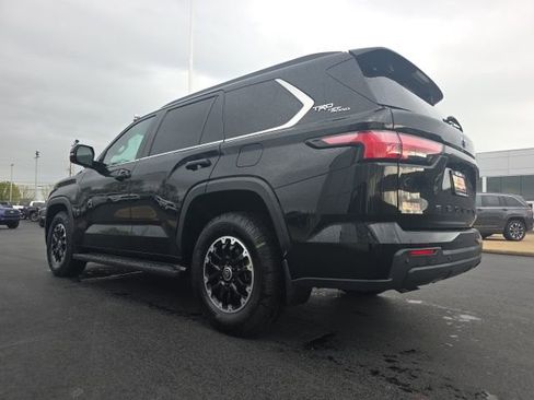 Used 2024 Toyota Sequoia SR5 w/ SR5 Premium Package image 5