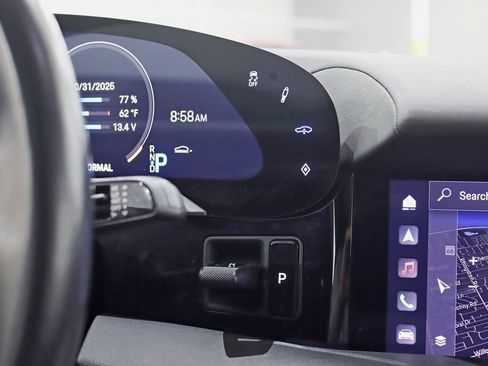 Used 2021 Porsche Taycan 4S image 17