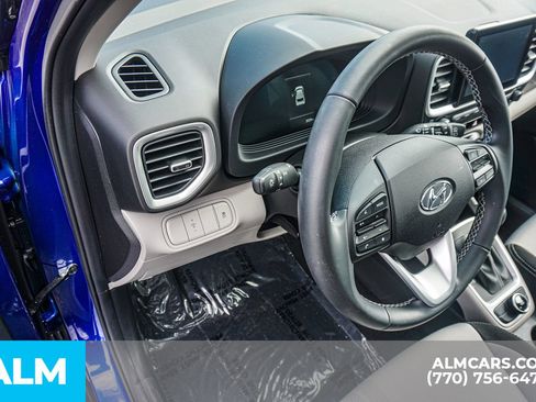 Used 2024 Hyundai Venue SEL FWD image 35