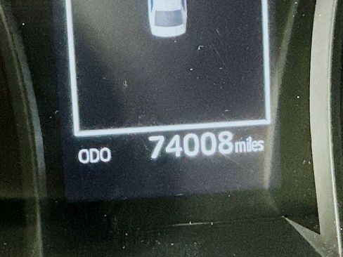 Used 2021 Toyota Camry SE image 33