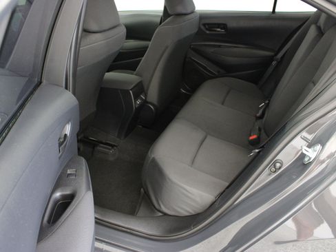 Used 2025 Toyota Corolla LE FWD image 24