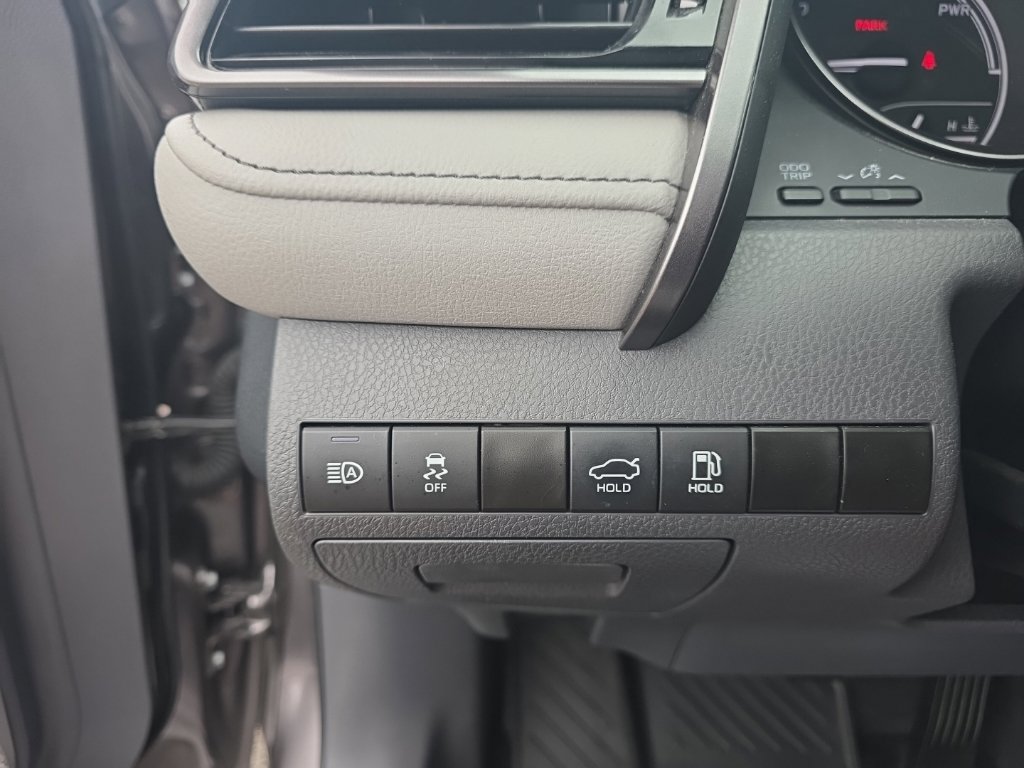 Certified 2024 Toyota Camry SE FWD image 16