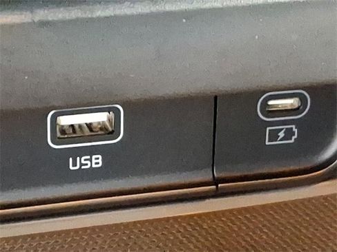 Used 2025 Kia Soul S image 25