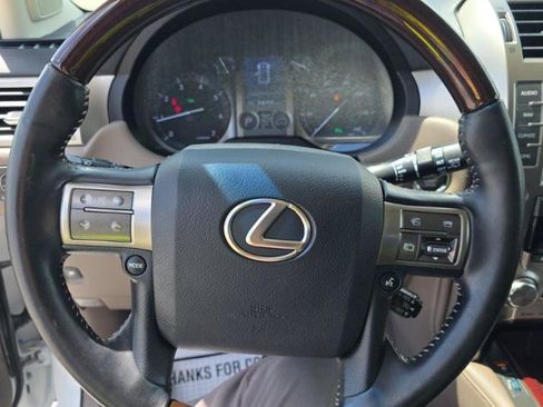 Used 2019 Lexus GX 460 Premium AWD/4WD image 12