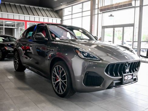 Used 2023 Maserati Grecale Modena AWD/4WD image 4