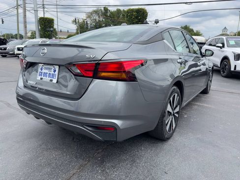 Used 2021 Nissan Altima 2.5 SV FWD image 7
