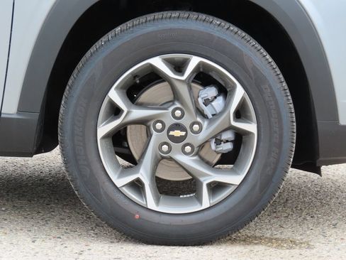 New 2026 Chevrolet Trax LT w/ Driver Confidence Package FWD image 13