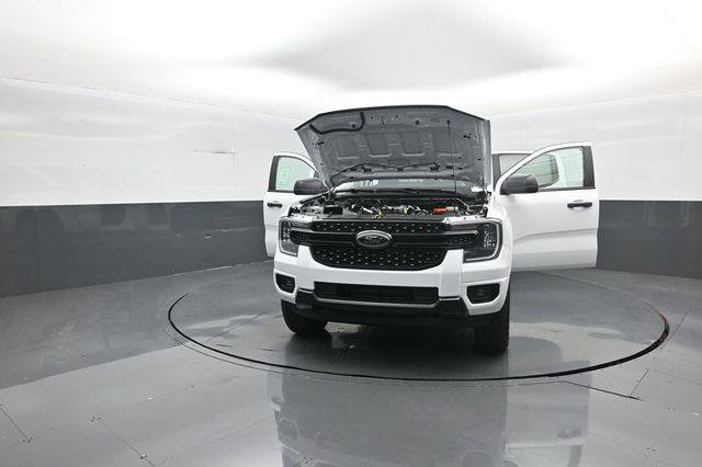 New 2026 Ford Ranger XLT w/ Black Appearance Package AWD/4WD image 44