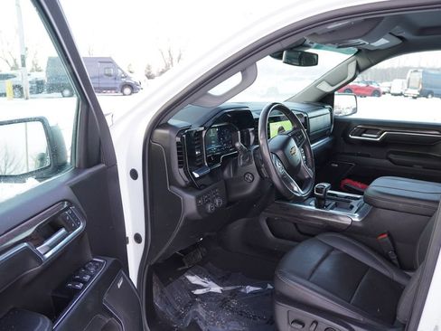 Certified 2023 Chevrolet Silverado 1500 LTZ w/ Z71 Off-Road Package image 15