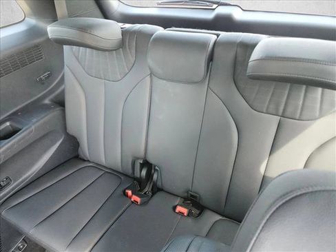 Used 2024 Hyundai Palisade Limited AWD/4WD image 11
