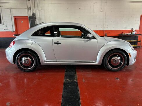 Used 2015 Volkswagen Beetle 1.8T Classic image 1
