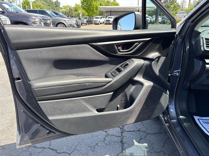 Used 2017 Subaru Impreza 2.0i AWD/4WD image 15