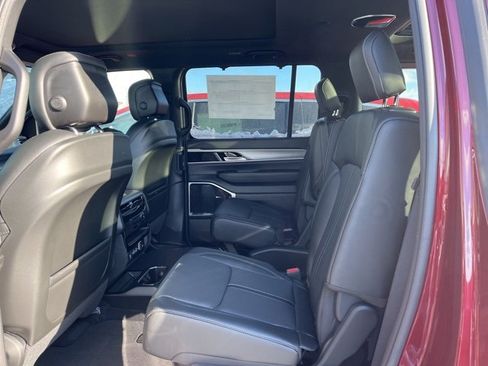 New 2026 Jeep Grand Wagoneer Limited image 9