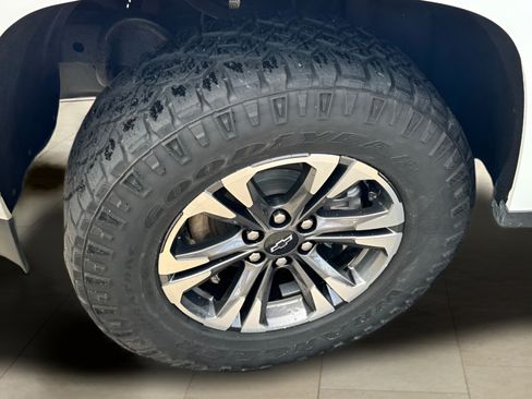 Used 2022 Chevrolet Colorado Z71 AWD/4WD image 20