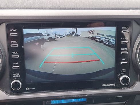 Used 2023 Toyota Tacoma TRD Off-Road image 13