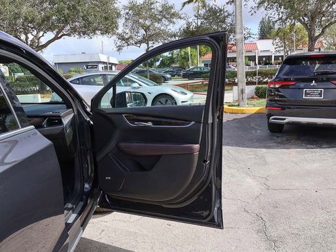 Used 2020 Cadillac XT6 Premium Luxury image 26