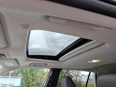 Certified 2022 Toyota Corolla Cross XLE image 16