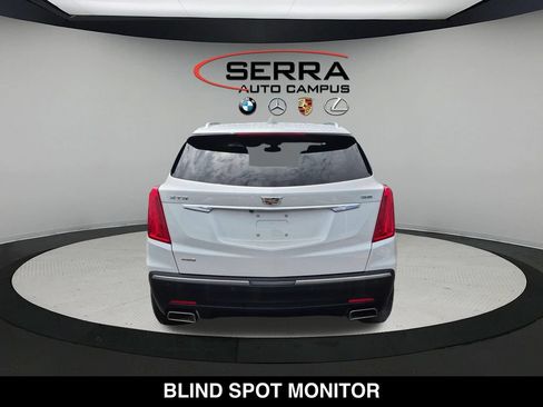 Used 2018 Cadillac XT5 Luxury w/ Driver Awareness Package AWD/4WD image 12