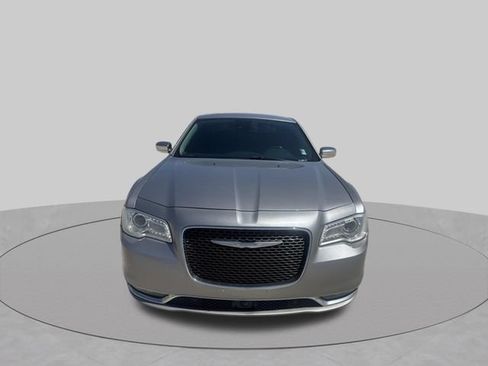 Used 2018 Chrysler 300 Limited w/ Safetytec Plus Group RWD image 6