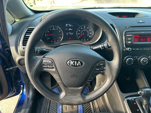 Used 2018 Kia Forte LX image 13