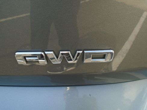 Used 2021 GMC Terrain SLE w/ Driver Convenience Package AWD/4WD image 37