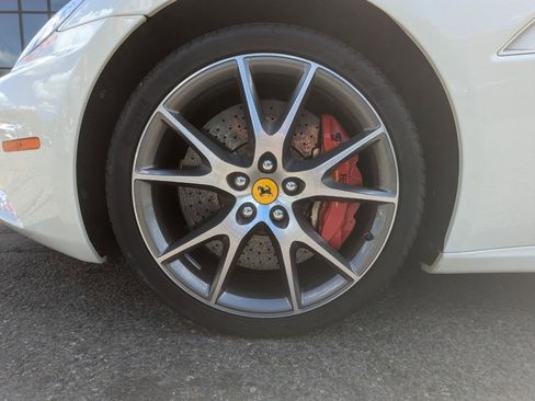 Used 2013 Ferrari California RWD image 47