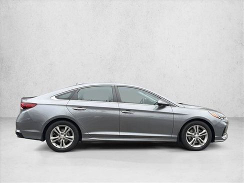 Used 2018 Hyundai Sonata SEL w/ Tech Package 02 image 4